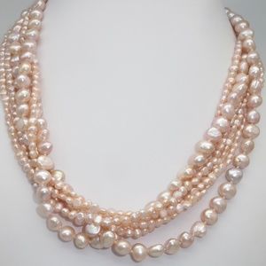 Stunning Pink Freshwater Pearl necklace